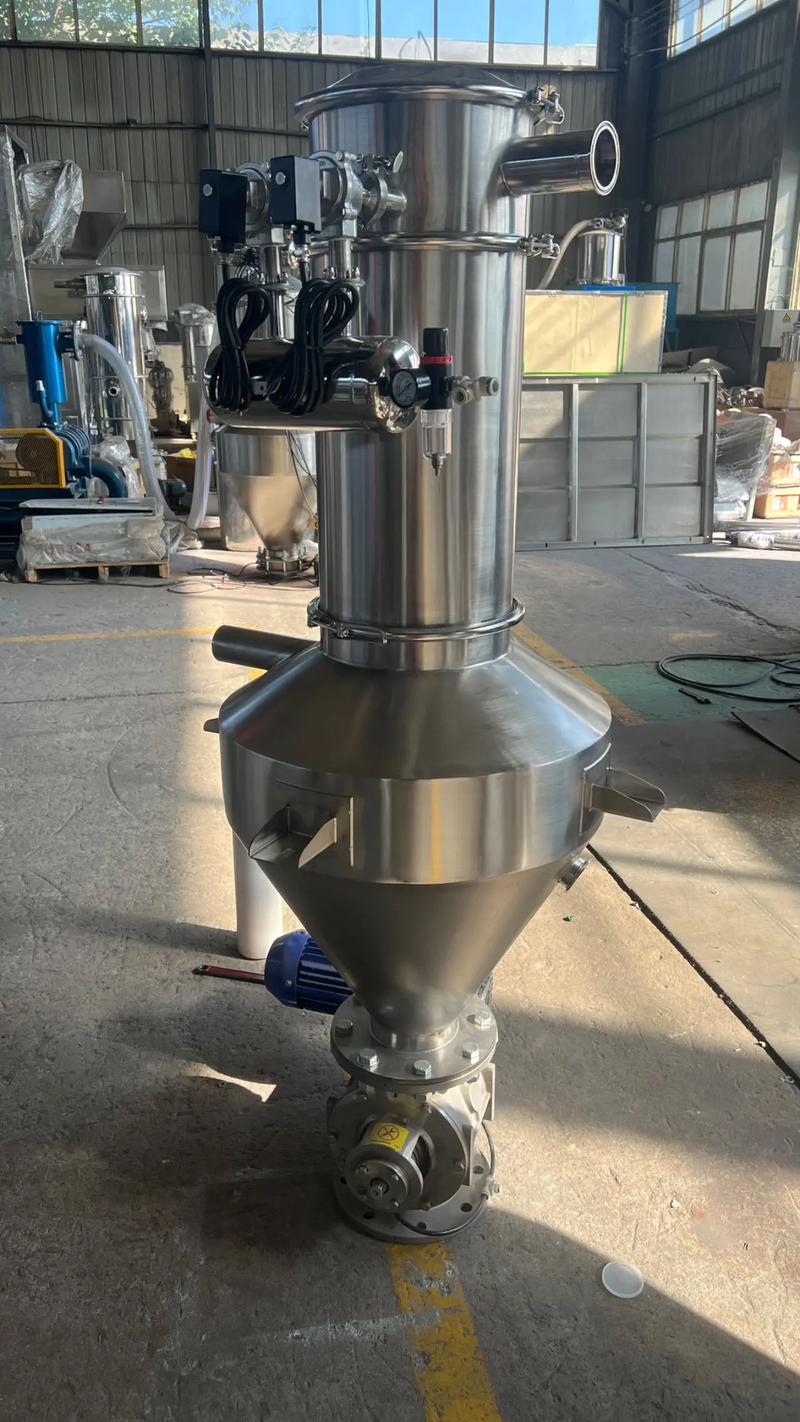 真空上料機(jī),無(wú)塵投料站,振動(dòng)篩應(yīng)用于電池材料,化工粉料等粉體