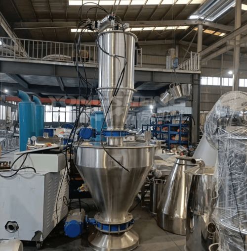 真空上料機比傳統(tǒng)上料機好在那里