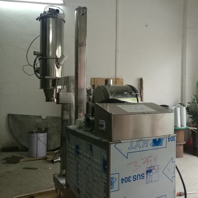 真空上料機 現(xiàn)代工業(yè)生產(chǎn)中的高效物料輸送解決方案